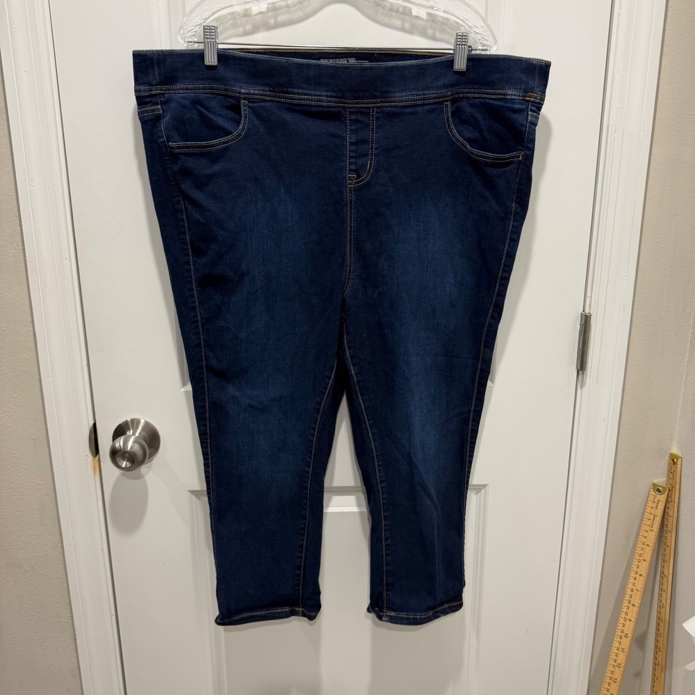Torrid Womens Crop Lean Jean Super Soft Dark Wash Blue Size 3